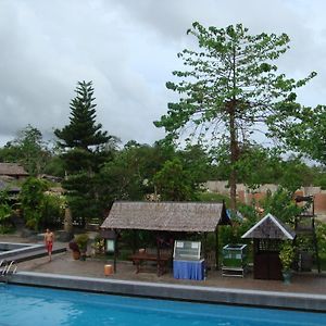 Continent Wonua Monapa Resort Kendari